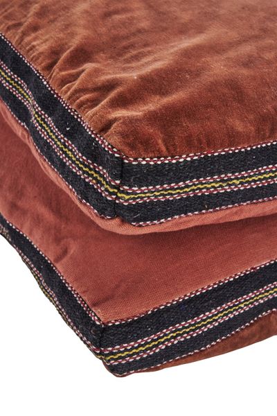 Madam Stoltz- Luksus til loungen